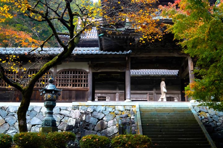 自然・歴史・文化の宝庫奥越前の日本一を訪ねる旅